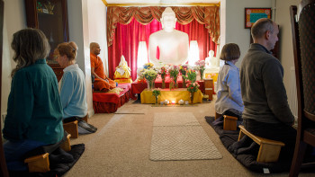 Members of the Nottingham Group sitting in meditation - Photo © Estelle Slegers Helsen